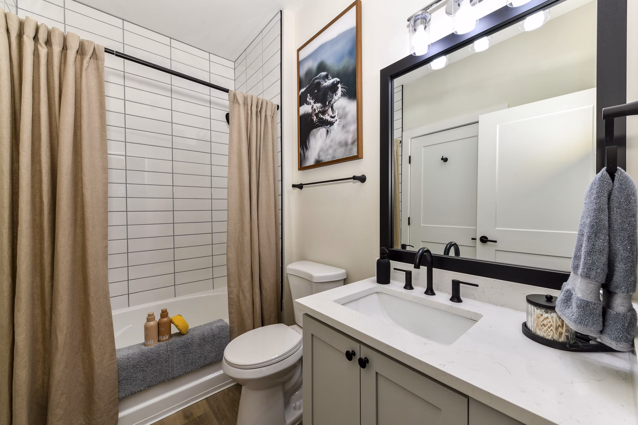 bathroom at Avana on Main Apartments