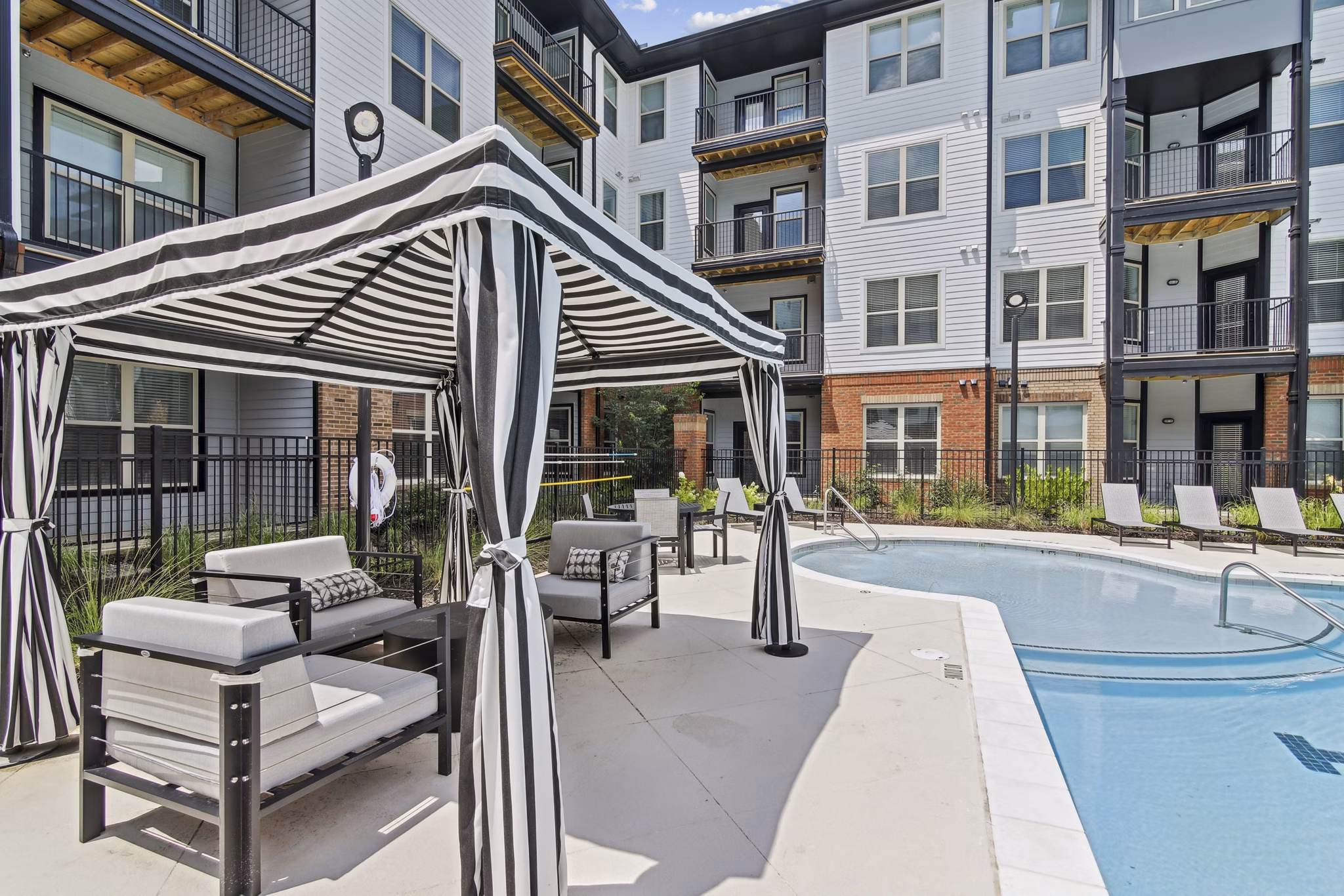 pool at Avana on Main Apartments