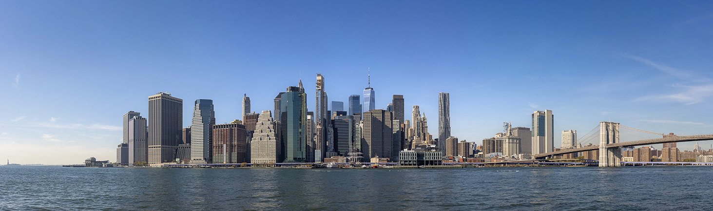 Panoramic view of Manhattan skyline
